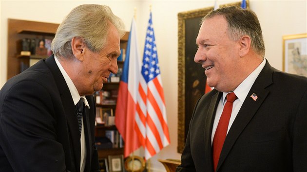 Prezident Milo Zeman se v Praze setkal s americkm ministrem zahrani Mikem Pompeem. (12. srpna 2020)