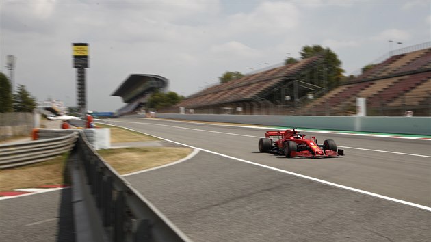 Sebastian Vettel pi trninku na Velkou cenu panlska.
