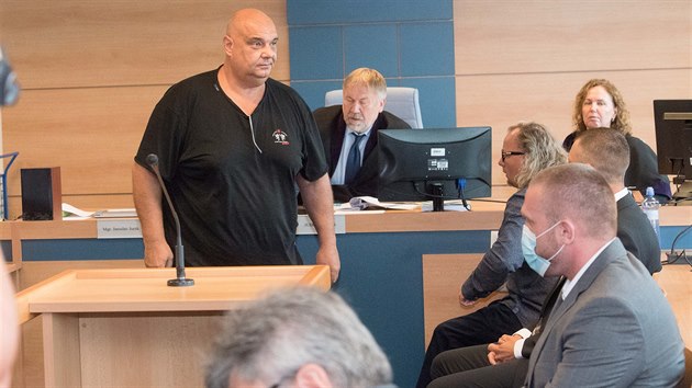 Obžalovaný Tomáš Salvet u zlínského krajského soudu.