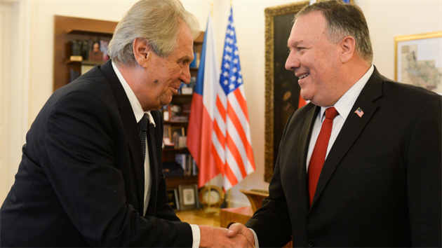 Prezident Miloš Zeman přijal amerického ministra zahraničí Mikea Pompea. (12. 8. 2020)