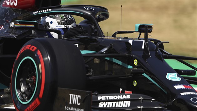 Valtteri Bottas z Mercedesu v kvalifikaci Velk ceny panlska F1.