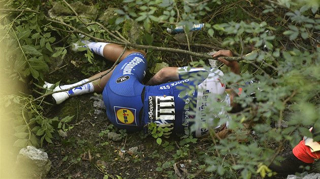 Belgick cyklista Remco Evenepoel krtce po tkm pdu v zvod Okolo Lombardie.