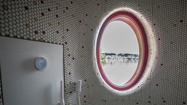 Interiér prvního plovoucího 3D tištěného domu v Česku (18. srpna 2020)