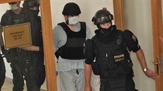 Mu� obvin�ný z vra�dy jedenácti lidí p�i úmysln� zalo�eném po�áru v Bohumín�...