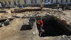 Archeologické vykopávky na prostranství zvaném Lauby v centru Ostravy. (12....