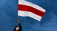 V polském Krakově zavlála historická vlajka Běloruska jak symbol solidarity s...