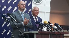 Ministr školství Robert Plaga a šéf poslaneckého klubu ANO Jaroslav Faltýnek...