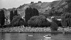 Pohled na plovárnu Žluté lázně v roce 1963