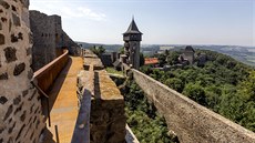 Po tém�� t�ech letech kon�í rekonstrukce renesan�ního paláce hradu Helf�týna....