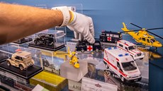 Výstava model� Záchrankou kolem sv�ta léka�e Anatolije Truhlá�e v Muzeu...