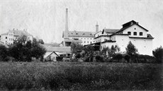 Snímek zachycuje uherskobrodský pivovar kolem roku 1900.