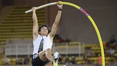 Sout tyka ovládl védský fenomén Armand Duplantis výkonem 600 cm.