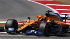 Carlos Sainz z McLarenu v kvalifikaci Velké ceny panlska F1.