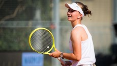 Barbora Krejčíková na pražském turnaji ve Stromovce