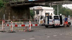 Prasklý vodovod zastavil tramvaje v Holeovicích, výluka bude nkolik dn