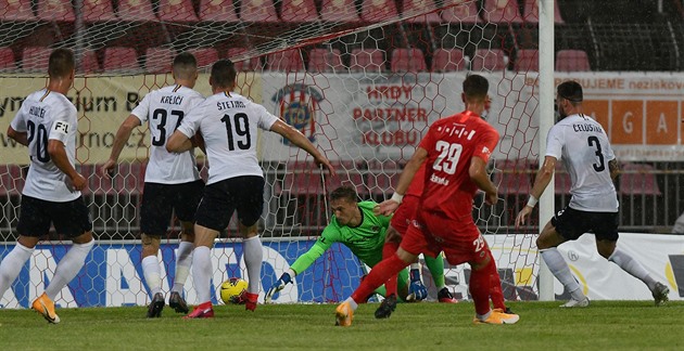 Brno - Sparta 1:4, nováček v první půli nestíhal, dva góly dal Dočkal