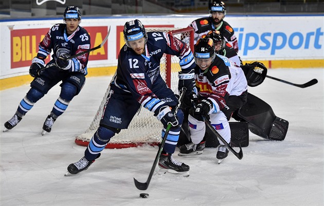 Liberec vyřadil v poháru Spartu, v semifinále i hokejisté Třince a Plzně