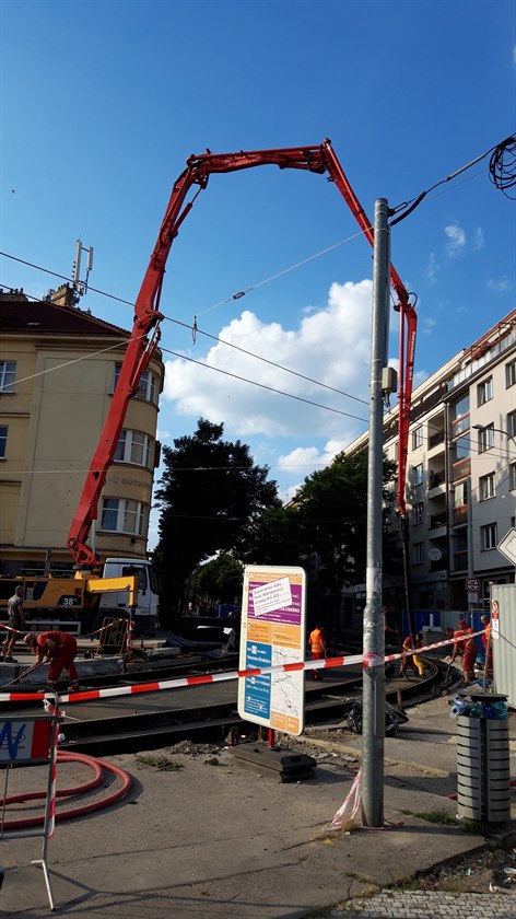 Závrené práce na tramvajové trati v Praze 10 - Stranicích