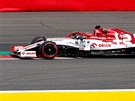 Kimi Räikkönen ze stáje Alfa Romeo na trati ve Spa