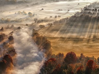 Výběr z finálových fotografií soutěže Weather Photographer of the Year 2020...