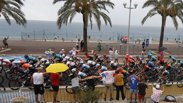 Peloton projd trat prvn etapy Tour de France 2020, kter odstartovala v Nice.