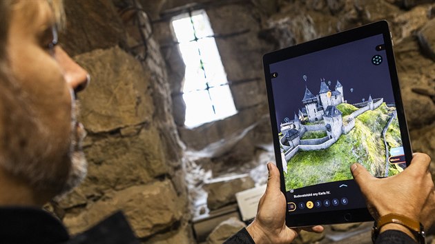 Hrad Potštejn představí návštěvníkům svou historii pomocí virtuální reality aplikace Visit.More.