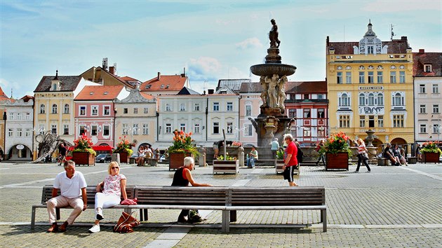Náměstí Přemysla Otakara II. v Českých Budějovicích slouží podle místních hlavně jako místo pro setkávání.