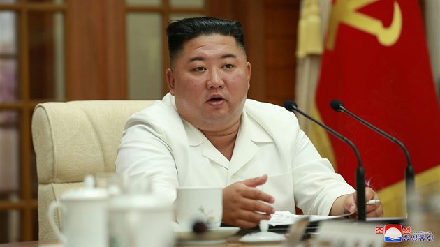 Severokorejský diktátor Kim Čong-un se ukázal na širším zasedání vládnoucí Korejské strany práce. (25. srpna 2020)