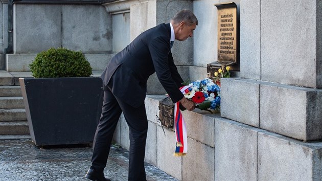 Premir Andrej Babi uctil pamtku obt invaze vojsk zem Varavsk smlouvy v roce 1968 v Liberci. (21. srpna 2020)