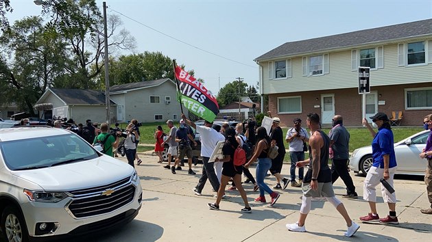 Demonstrace ve mst Kenosha v americkm stt Wisconsin, kde byl zasaen policejn palbou ernoch Jacob Blake. (24. srpna 2020)