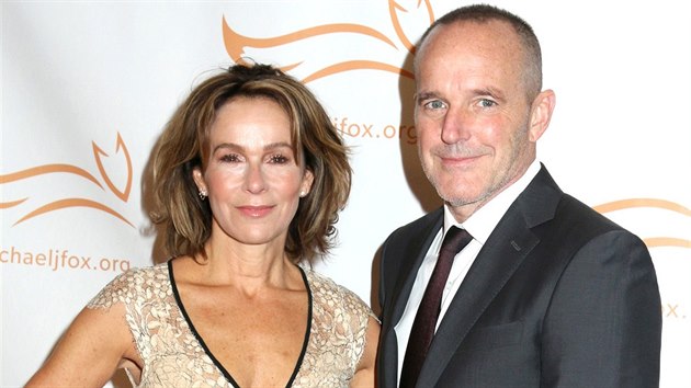 Jennifer Grey a Clark Gregg (3. ervence 2020)