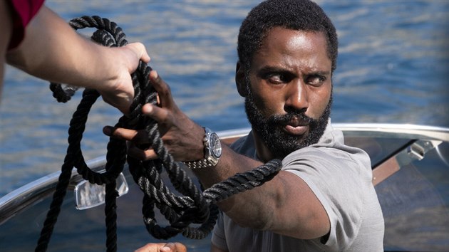 Z�b�r z filmu Tenet