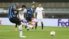 SUE. Romelu Lukaku (Inter) promuje pokutový kop ve finále Evropské ligy...