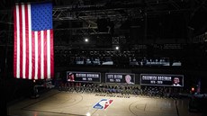 Pohled do haly ped zahájením utkání play off NBA mezi celky Milwaukee a...