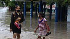 Záplavy zpsobené bouí Laura v Dominikánské republice. (23. srpna 2020)