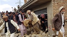 Provincii Parván na severu Afghánistánu zasáhly záplavy a následné sesuvy...