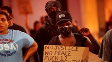 V Kenoshe ve Wisconsinu pokraují protesty proti policejní brutalit vi...