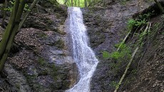 Moravskokrumlovský vodopád odpovídá svému názvu jen po tání snhu nebo po...