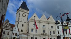 Fasáda je hotová, le�ení je pry�. Radnici postavili v letech 1440 a� 1516....