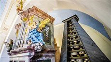 V kostele sv. Anny v iri ve Dvoe Králové mají opravené varhany a zvonkohru...