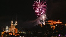 První ohňostroj z každoroční přehlídky Ignis Brunensis mohli lidé vidět v Brně....