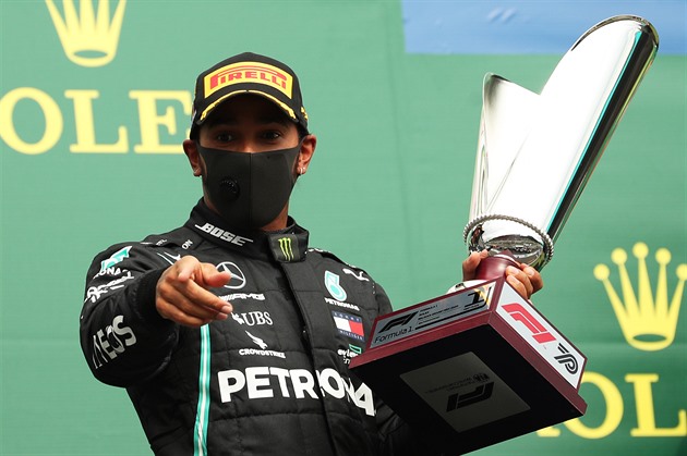Další triumf Mercedesu. Hamilton vybojoval v Belgii páté vítězství sezony F1