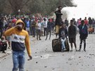 Demonstrace v Eldorado parku na pedmstí jihoafrického Johannesburgu (27....