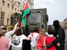 Blorusové protestují proti prezidentovi Alexandru Lukaenkovi, a to v den jeho...