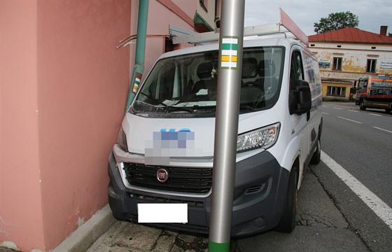 Zlodj ukradl v Nmecku dodávku. Kdy ujídl policistm, kteí ho...