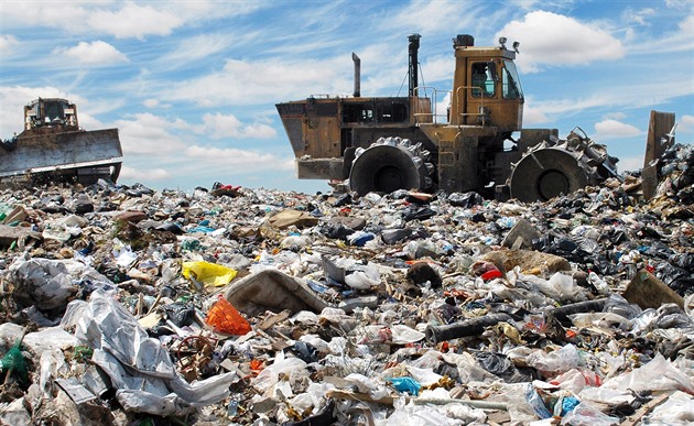 Z Česka se stává popelnice Evropy. Končí u nás odpad z Německa i Itálie