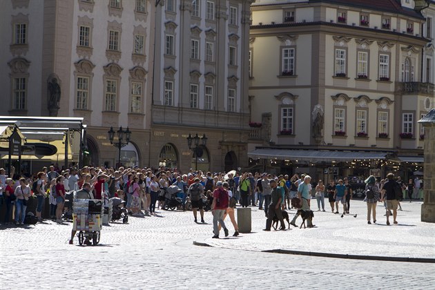 Centrum Prahy s minimem turist oproti jiným letm v této dob.