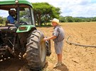 Zimbwawský farmá� Robert Smart dostal svou p�du zp�t ji� v roce 2017, krátce...