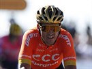 Greg van Avermaet se blíí k cíli esté etapy Tour de France.