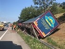 P�evr�cen� kamion s n�poji na Pra�sk�m okruhu. (3.9.2020)